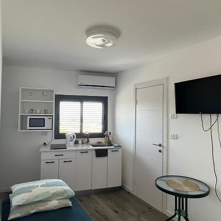 סטודיו חדש ויפה עם נוף לים Daire Netanya Dış mekan fotoğraf